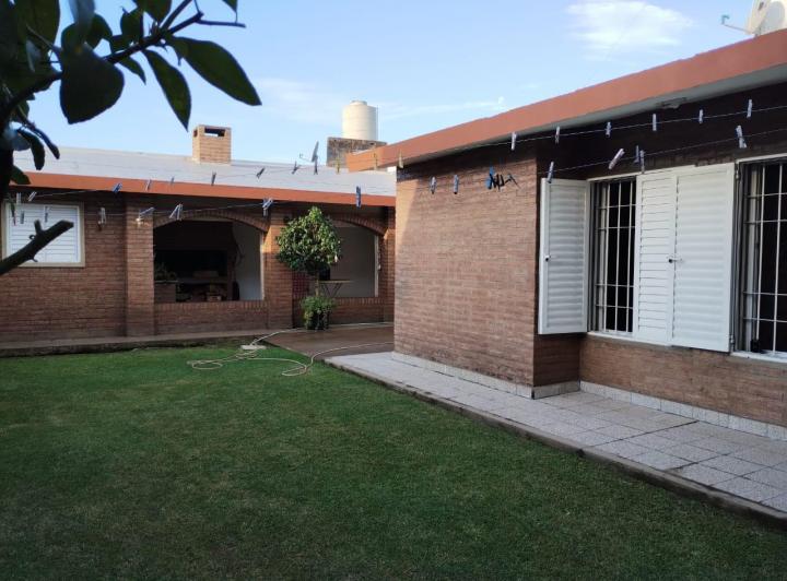 Casa · 176m² · 6 Ambientes