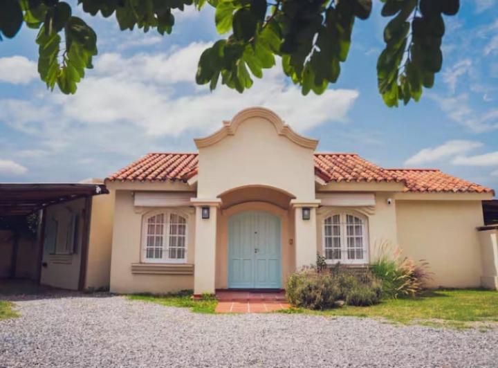 Casa · 150m² · 3 Dormitorios · 1 Cochera