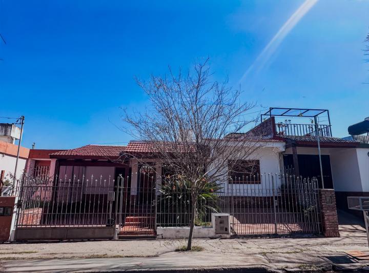 Casa · 126m² · 3 Dormitorios · 1 Cochera
