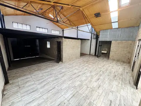 Galpón en Venta en San Fernando Vías  /  Libertador a Río, San Fernando