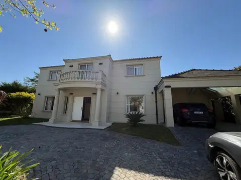 Casa en Venta en Septiembre, Countries y Barrios Cerrados en Escobar