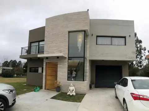 Casa en Venta en Tristan Suarez, Partido de Ezeiza