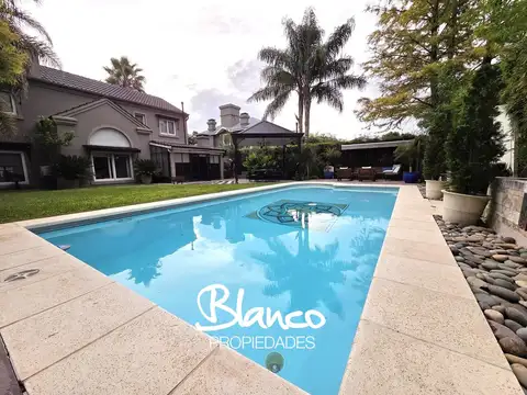 Casa en Venta en Septiembre, Countries y Barrios Cerrados en Escobar