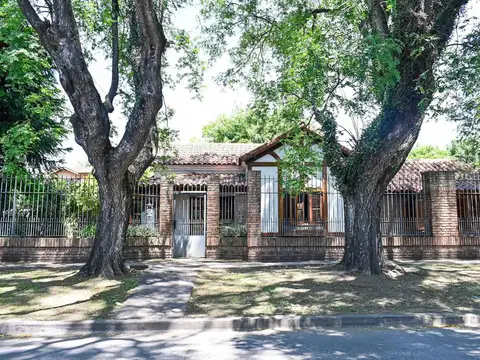 Casa en Venta en Rafael Calzada, Partido de Almirante Brown