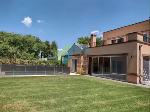Casa en Venta en Pilar Centro, Pilar