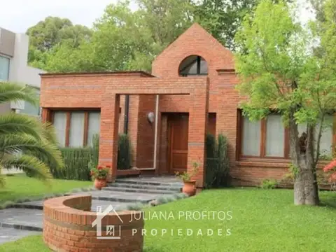Casa en Venta en Club El Carmen, Countries y Barrios Cerrados en Berazategui