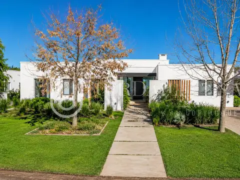 Casa en Venta en Estancias Del Pilar, Countries y Barrios Cerrados en Pilar