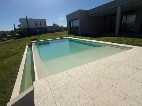 Casa en Venta en El Naudir, Countries y Barrios Cerrados en Escobar
