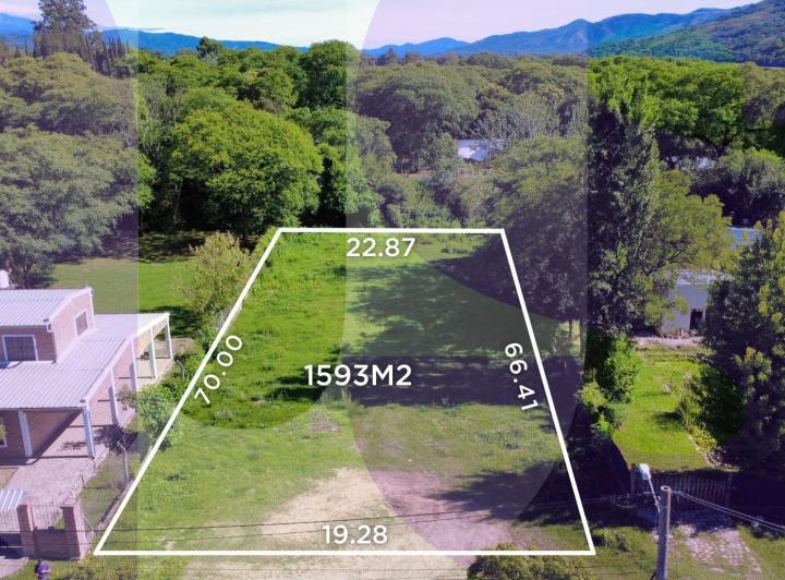 Terreno · 1593m²