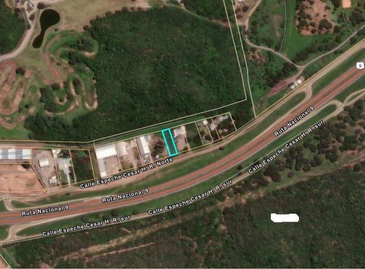 Terreno · 931m²