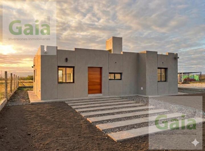 Casa · 82m² · 3 Dormitorios · 1 Cochera