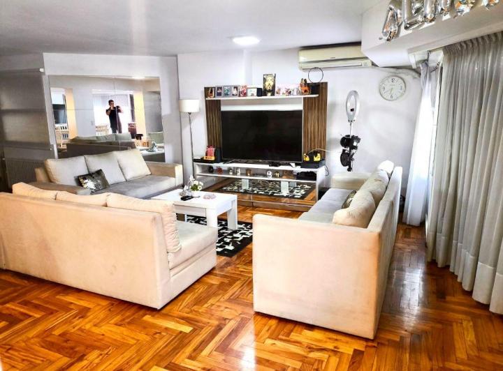 Departamento · 160m² · 8 Ambientes · 2 Cocheras