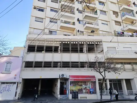 Cochera en Venta en Abasto, Rosario