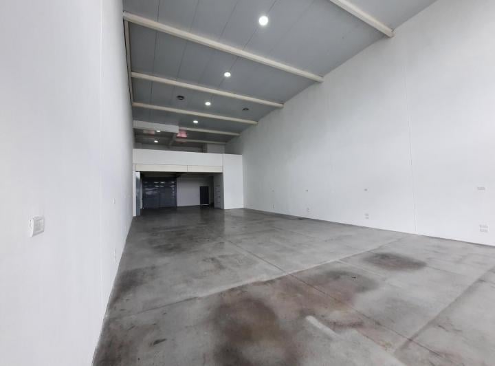 Local comercial · 258m²