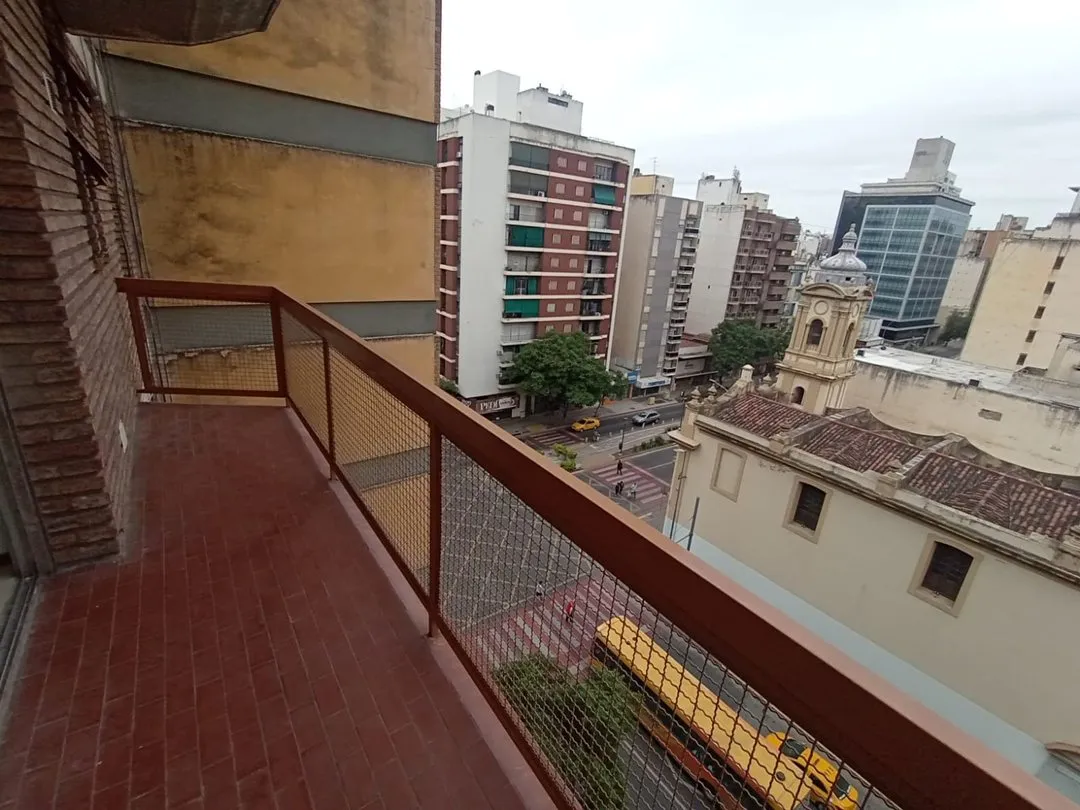 DEPARTAMENTO CENTRO CORDOBA 1 D BALCON PISO 7º AV EMILIO OLMOS VENTA