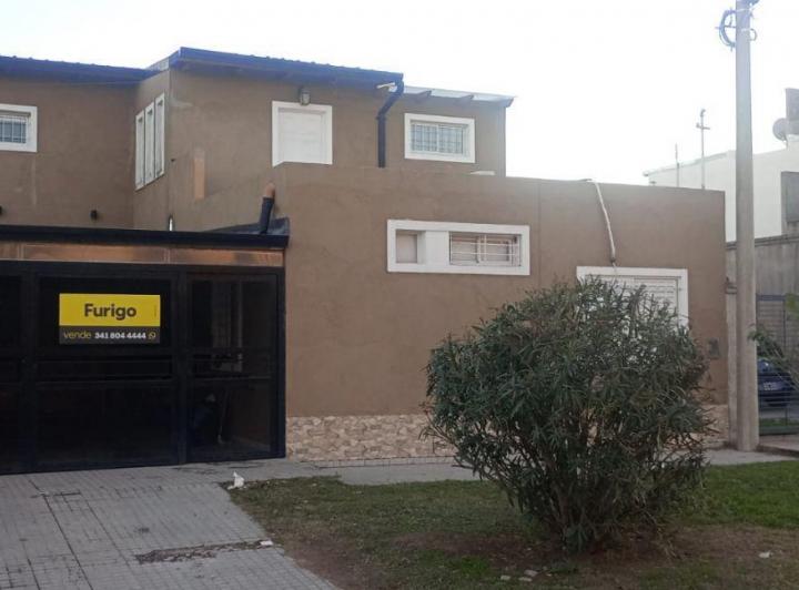 Casa · 180m² · 2 Cocheras