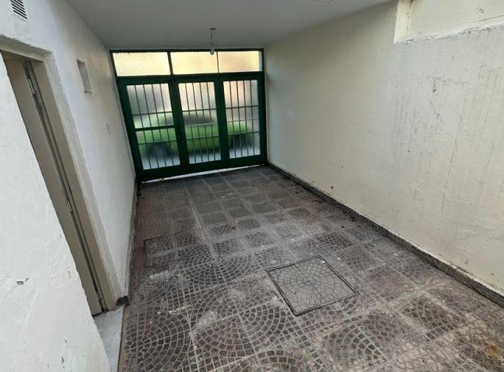 Casa · 80m² · 5 Ambientes · 1 Cochera