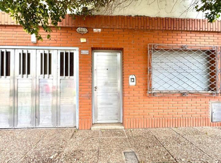 Casa · 121m² · 3 Ambientes · 1 Cochera