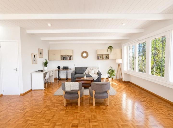 Casa · 300m² · 5 Ambientes · 5 Cocheras