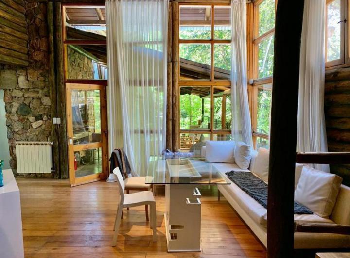 Casa · 440m² · 5 Ambientes · 2 Cocheras
