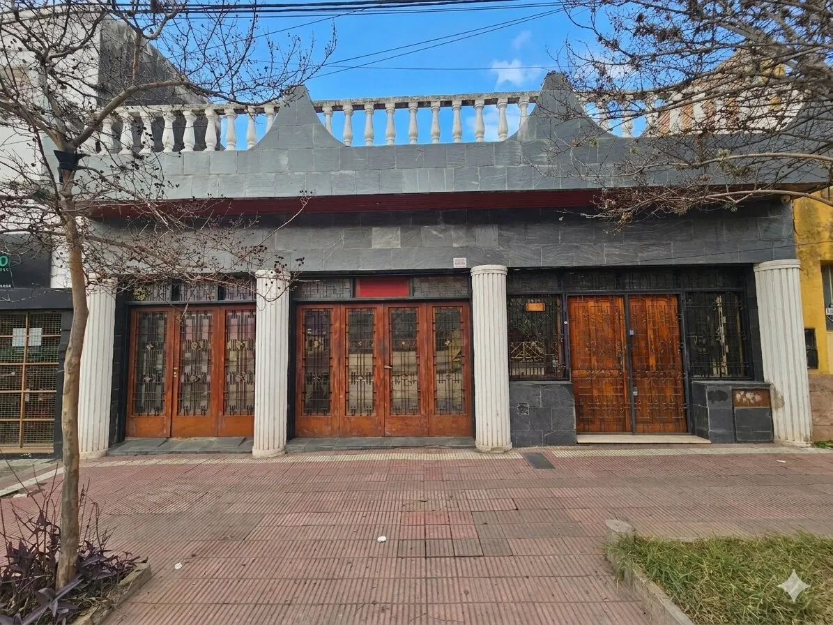Casa en barrio Paso de Los Andes