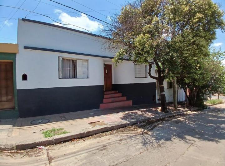 Casa · 100m² · 6 Ambientes