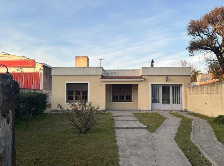Casa · 528m² · 7 Ambientes