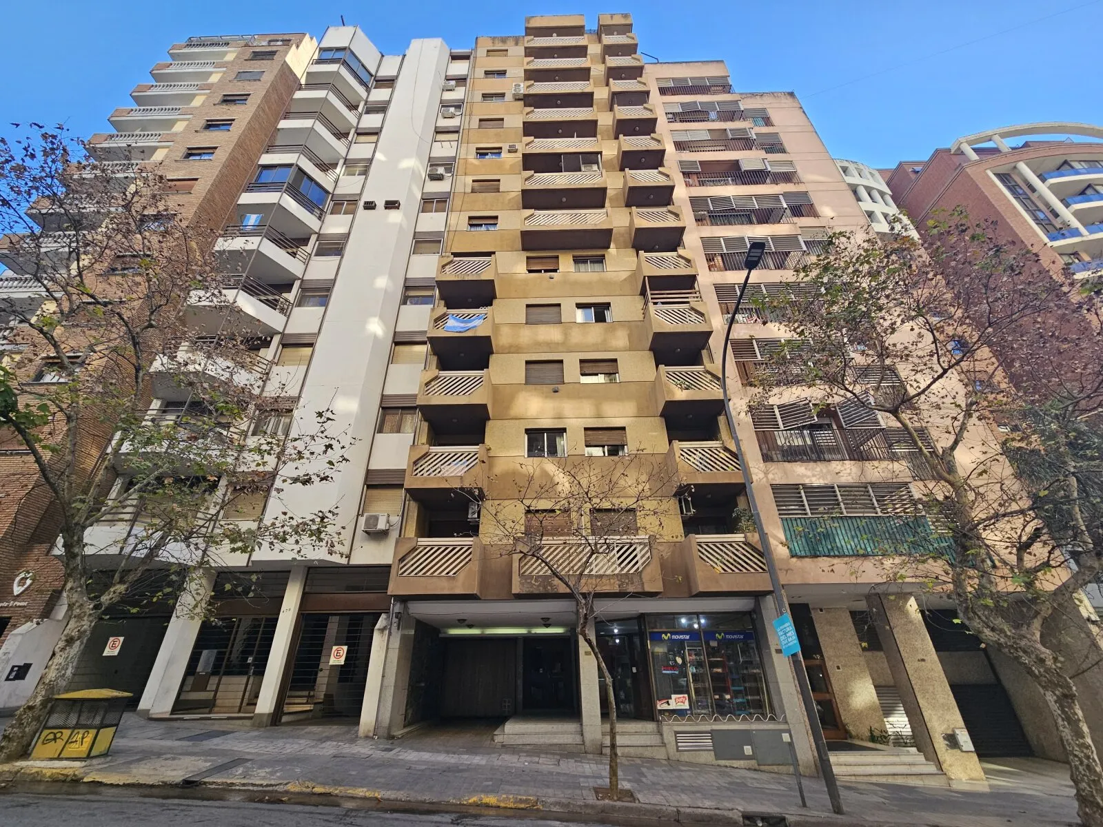 Departamento grande y con patio