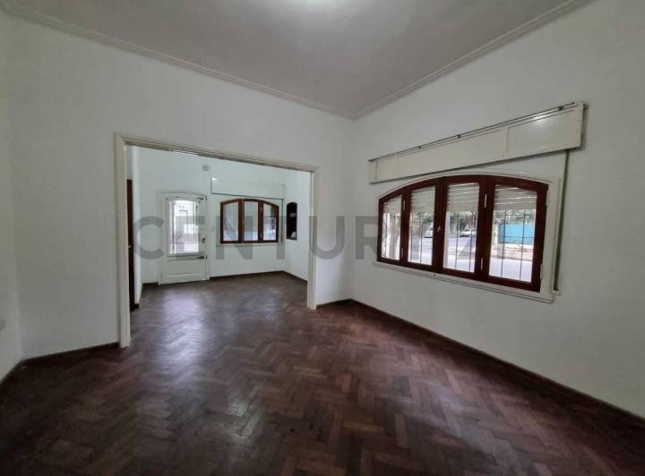 Casa · 314m² · 10 Ambientes · 1 Cochera