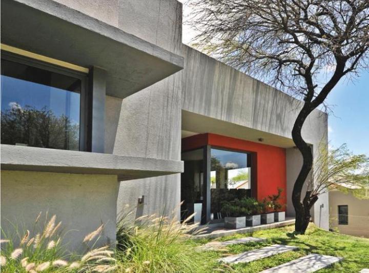 Casa · 450m² · 7 Ambientes · 2 Cocheras