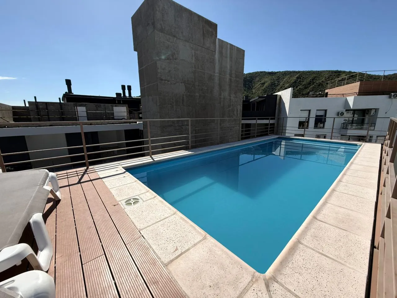 Venta: Departamento - 1 Dormitorio Amplio - Balcón, Pileta y Cochera - Centro - Carlos Paz