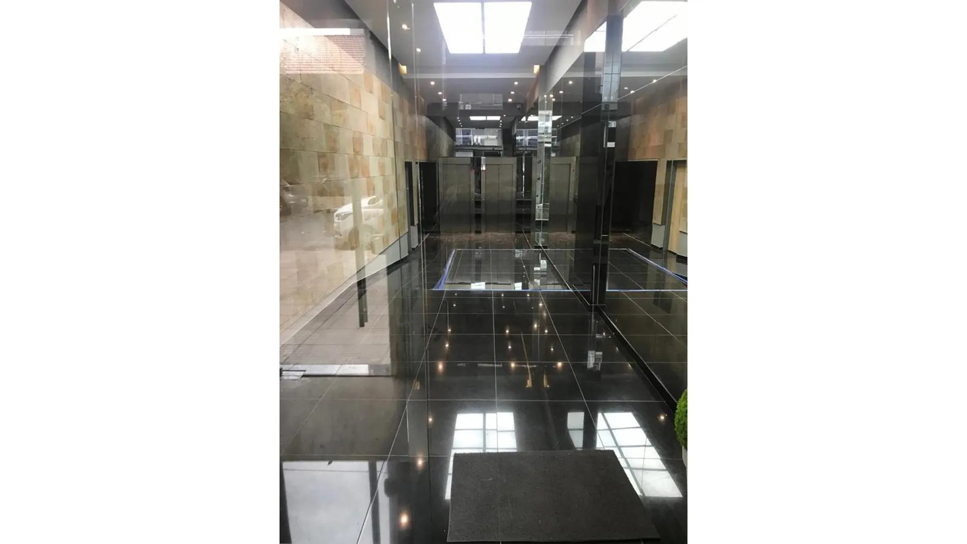 ALQUILER 2 AMBIENTES 67M2 SUPER LUMINOSO