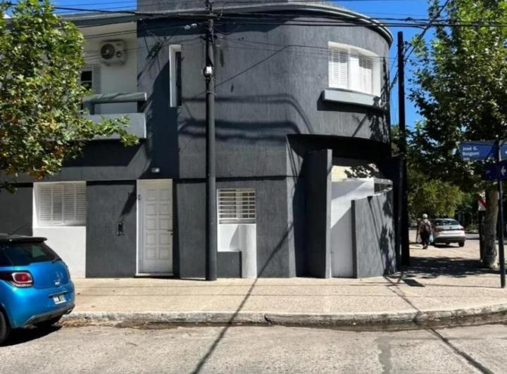 Casa · 300m² · 6 Ambientes