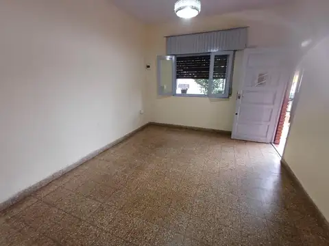 PH en Alquiler en Villa Dominico, Partido de Avellaneda
