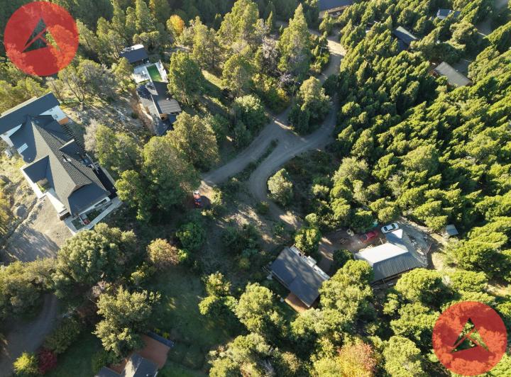 Terreno · 614m²