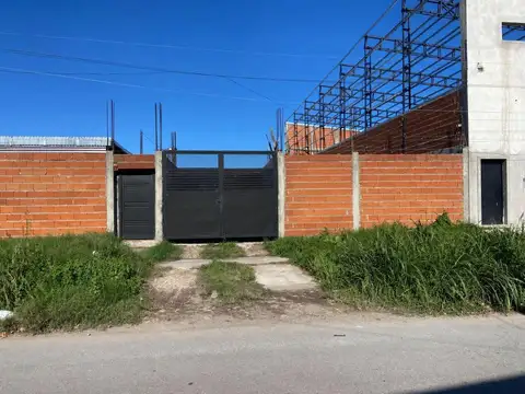Cochera en Venta en Villa Elvira, Partido de La Plata