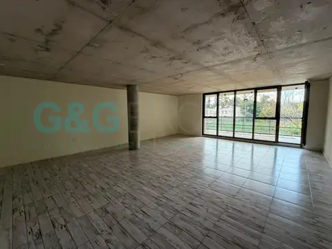 Oficina en Alquiler en Barrio Parque Leloir, Partido de Ituzaingó