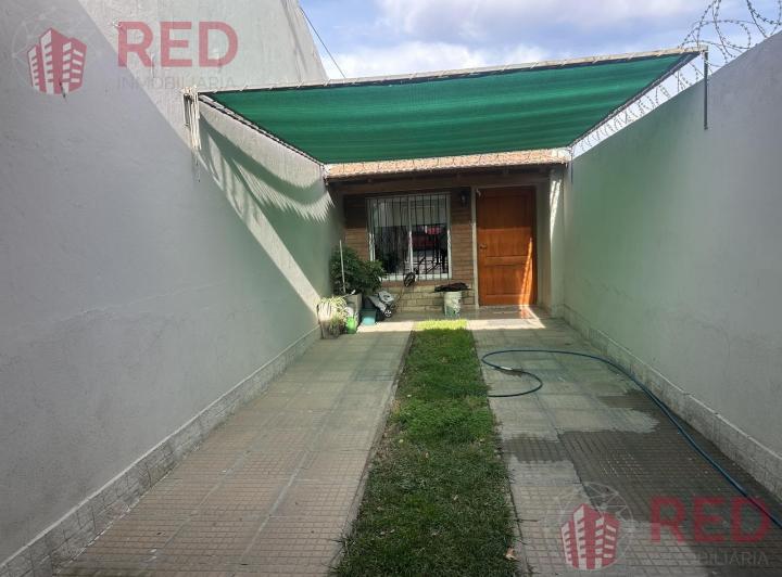 Casa · 78m² · 4 Ambientes · 2 Cocheras