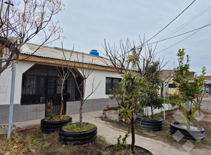 Casa · 200m² · 5 Ambientes · 1 Cochera