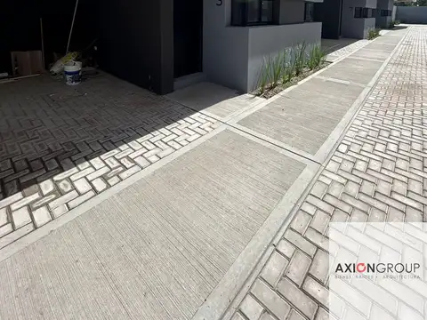 Casa en Alquiler en Los Hornos, La Plata