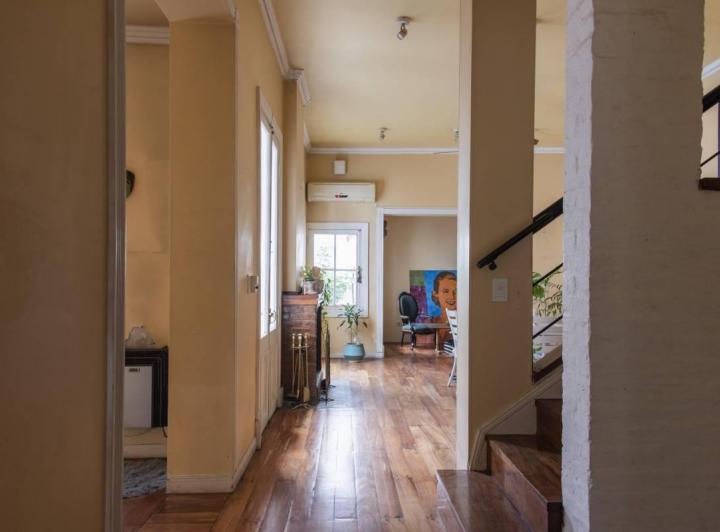 Casa · 279m² · 4 Dormitorios · 1 Cochera