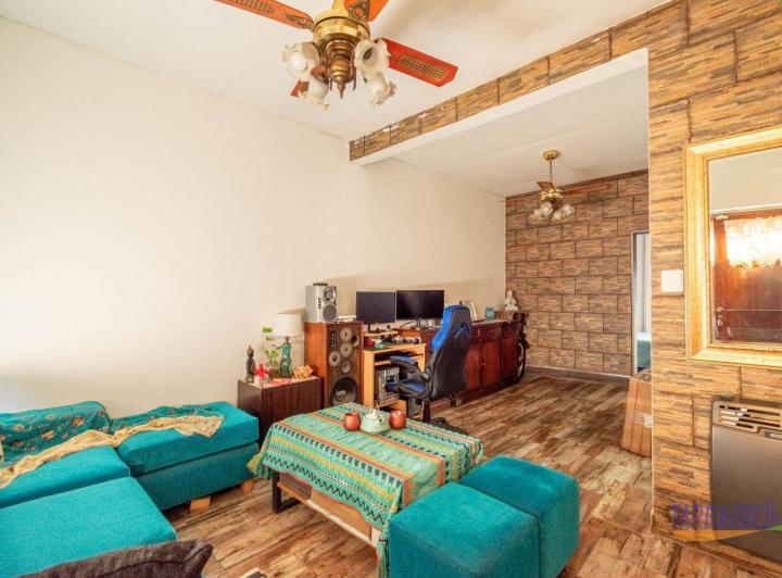 Casa · 87m² · 3 Ambientes · 1 Cochera