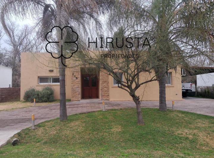 Casa · 120m² · 4 Ambientes · 1 Cochera