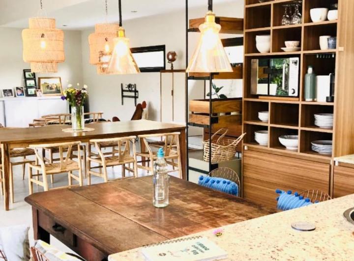 Casa · 293m² · 5 Ambientes · 4 Cocheras
