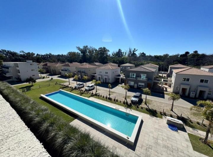 Casa · 85m² · 3 Ambientes · 1 Cochera