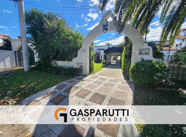 Casa · 185m² · 4 Ambientes · 3 Cocheras