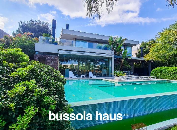 Casa · 500m² · 7 Ambientes