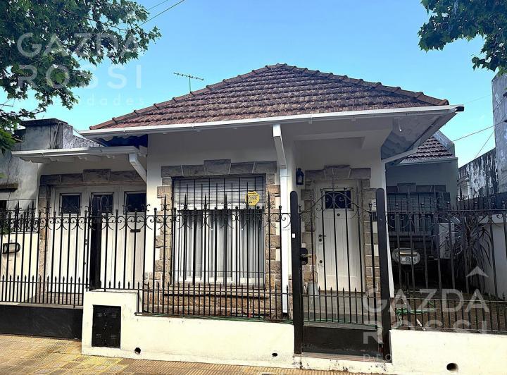 Casa · 200m² · 4 Ambientes · 1 Cochera