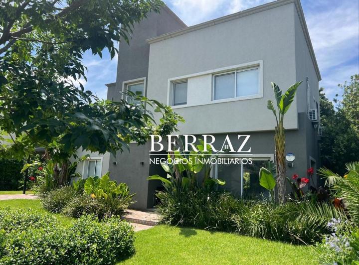 Casa · 185m² · 5 Ambientes · 2 Cocheras