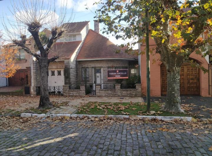 Casa · 165m² · 5 Ambientes · 1 Cochera